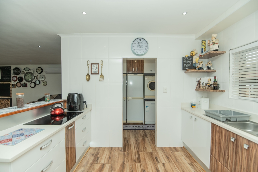 3 Bedroom Property for Sale in Rowallan Park Eastern Cape